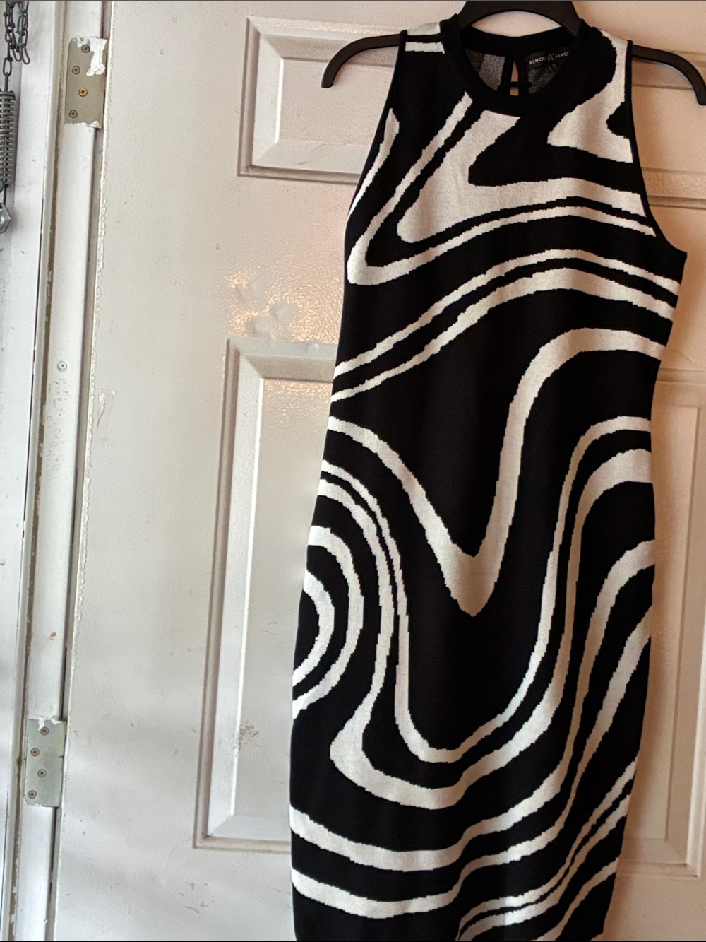 Almost Famous Black & White Swirl Midi Dress